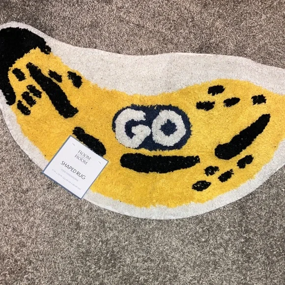 Yellow and Black GO BANANAS Banana Door Mat 17” X 39” NEW - Picture 2 of 2